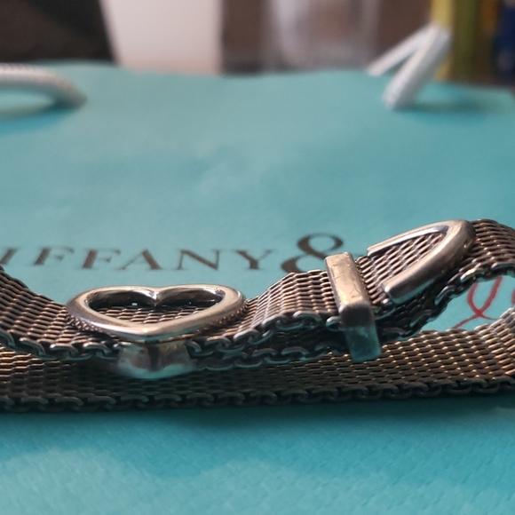 Tiffany Mesh Heart Buckle Bracelet - Picture 15 of 15